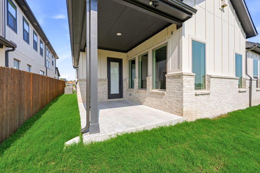 Exterior details and patio area of a home in Parks of Aledo, Aledo (Image 26).