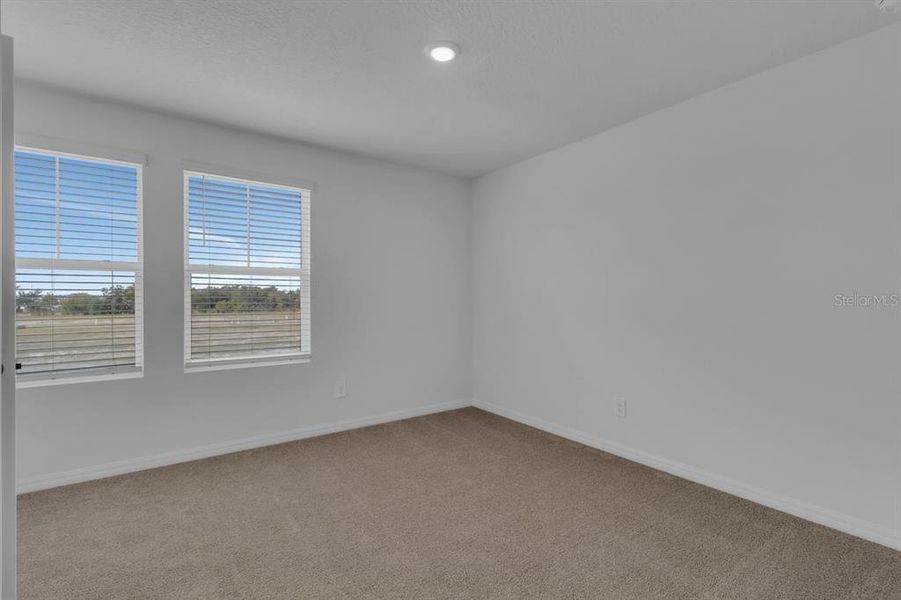 Spacious, unfurnished interior of a new home in , St. Cloud (Image 27).