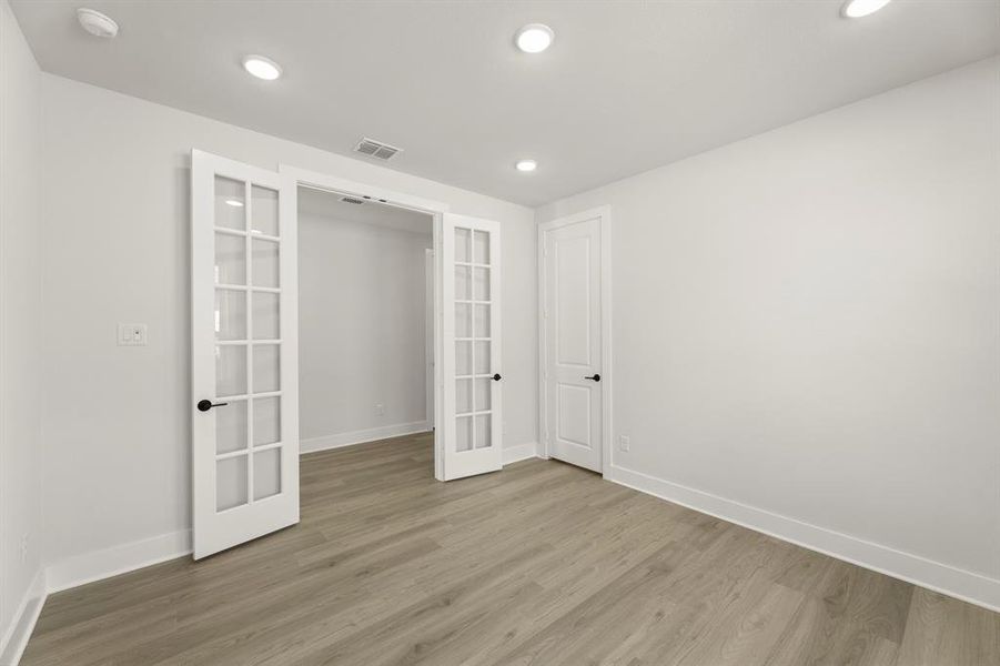 Spacious, unfurnished interior of a new home in Discovery Collection at Union Park, Little Elm (Image 24).