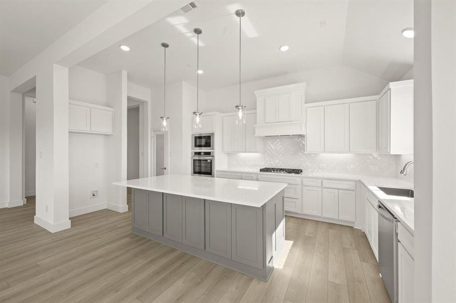 612 Ole Opry- Kitchen-2