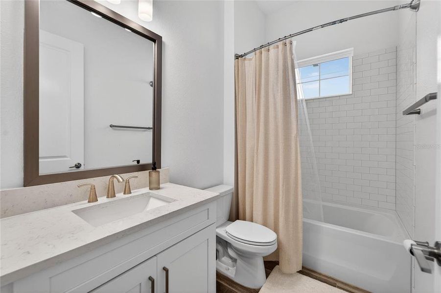 Furnished interior view inside a new home in SouthShore Yacht Club, Ruskin (Image 6). Furnished interior view inside a new home in SouthShore Yacht Club, Ruskin (Image 6).