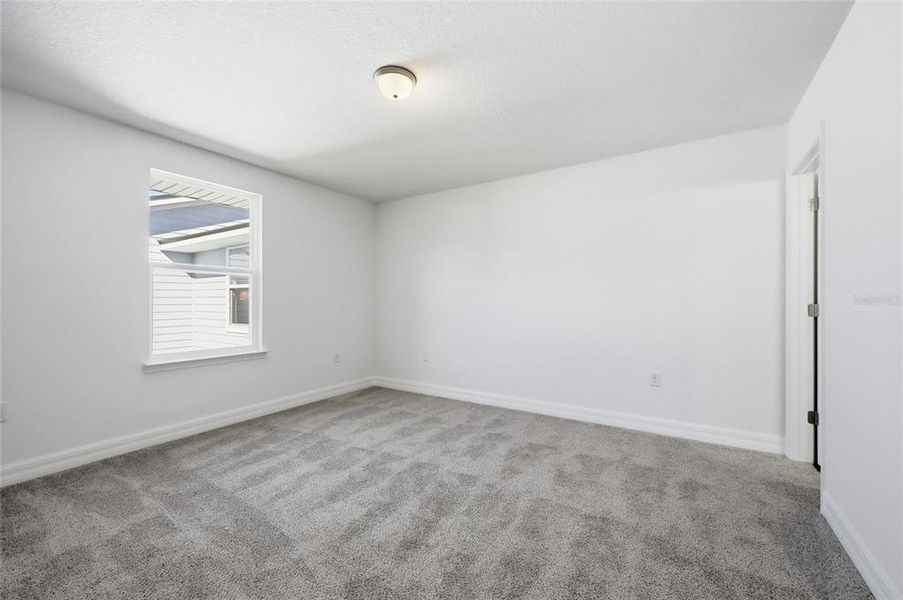 Spacious, unfurnished interior of a new home in , Lakeland (Image 30).