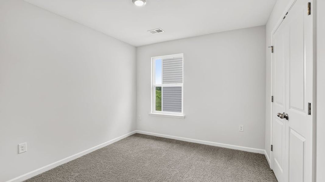Spacious, unfurnished interior of a new home in Tyger Pines, Moore (Image 18).