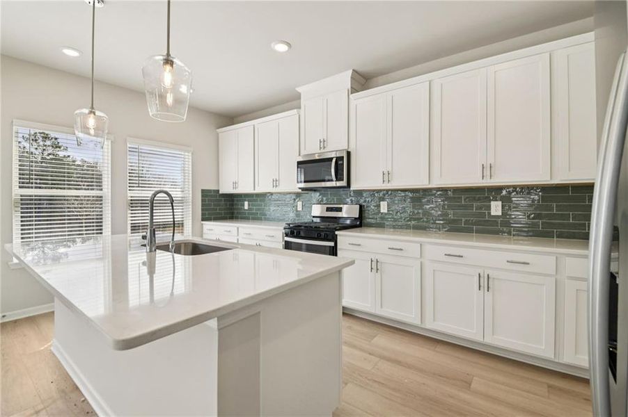 Furnished interior view inside a new home in Creekside at Oxford Park, Fairburn (Image 19). Furnished interior view inside a new home in Creekside at Oxford Park, Fairburn (Image 19).