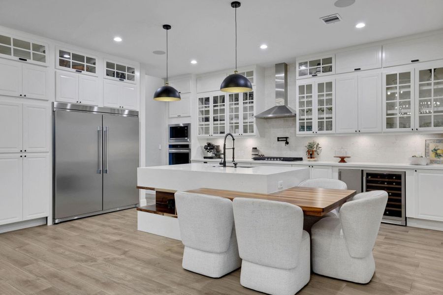 Furnished interior view inside a new home in , Tomball (Image 7).