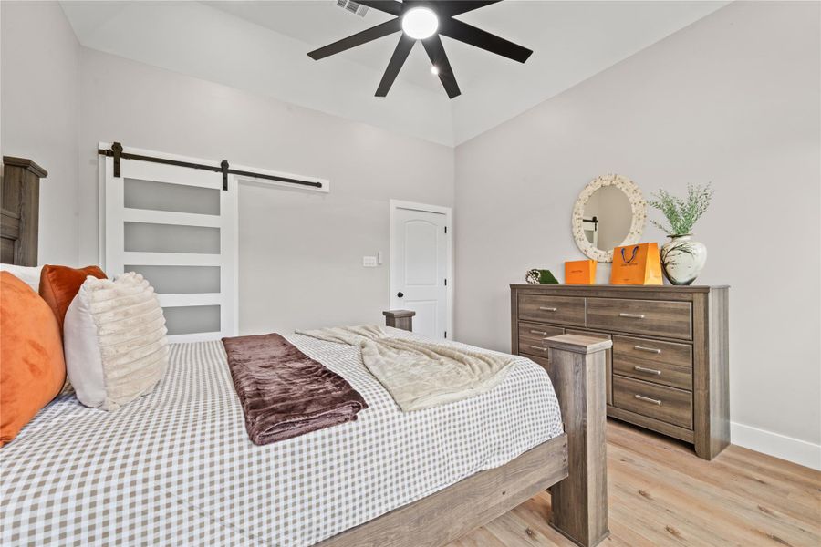 Furnished interior view inside a new home in , Houston (Image 7). Furnished interior view inside a new home in , Houston (Image 7).