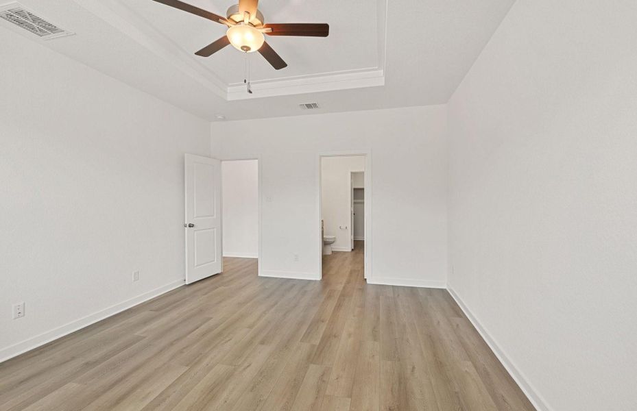 Spacious, unfurnished interior of a new home in Skyview, Belton (Image 16).