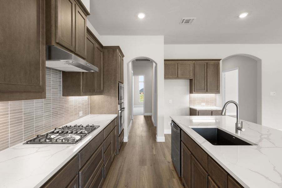 Furnished interior view inside a new home in Myrtle Creek, Waxahachie (Image 7).