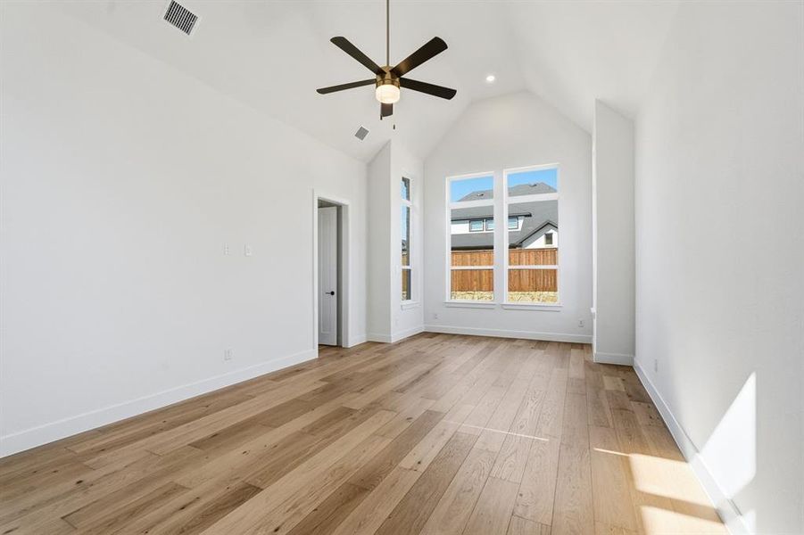 Spacious, unfurnished interior of a new home in Mustang Lakes, Celina (Image 17). Spacious, unfurnished interior of a new home in Mustang Lakes, Celina (Image 17).