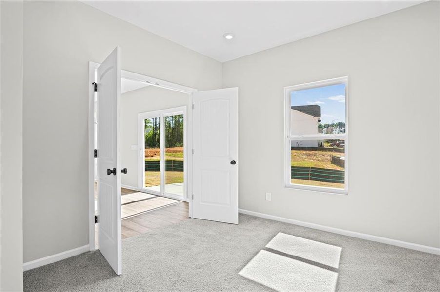 Spacious, unfurnished interior of a new home in Sage Woods, Dallas (Image 29).