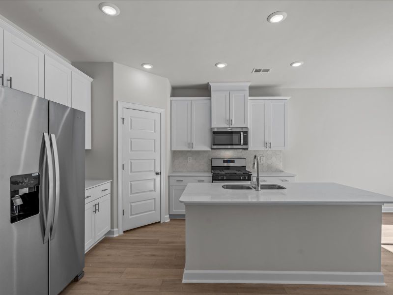 Furnished interior view inside a new home in Holland Park, Spartanburg (Image 6).