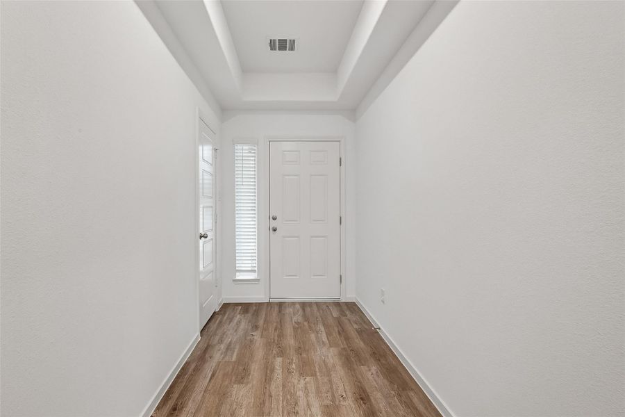 Spacious, unfurnished interior of a new home in Rollingbrook Estates, Baytown (Image 43).