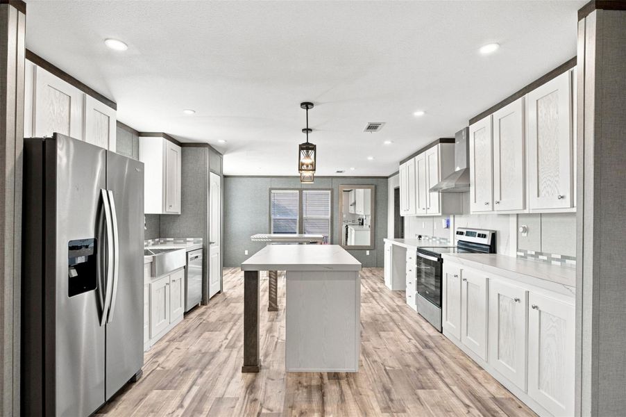 Furnished interior view inside a new home in , Conroe (Image 12).