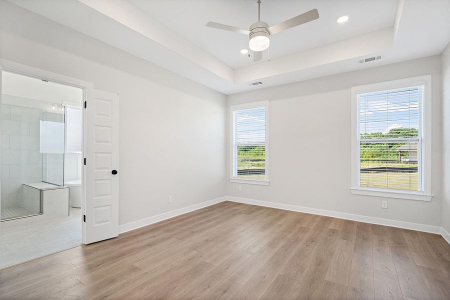 Spacious, unfurnished interior of a new home in Villages of Green Meadows, Munford (Image 18).