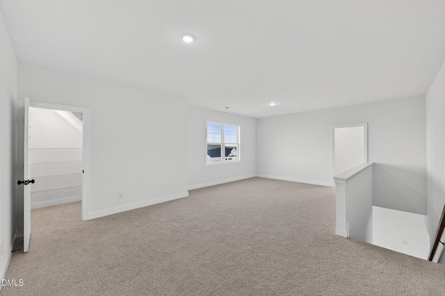 27 -66 tennyson drive, interior