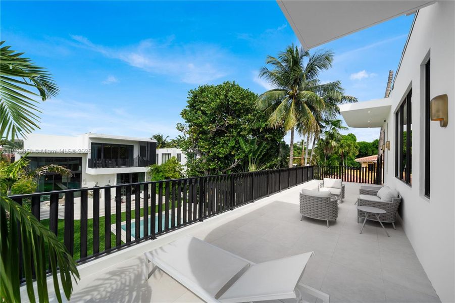 Exterior details and patio area of a home in , Miami Beach (Image 31).