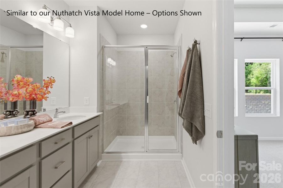 Expansive Owner's Bathroom Expansive Owner's Bathroom