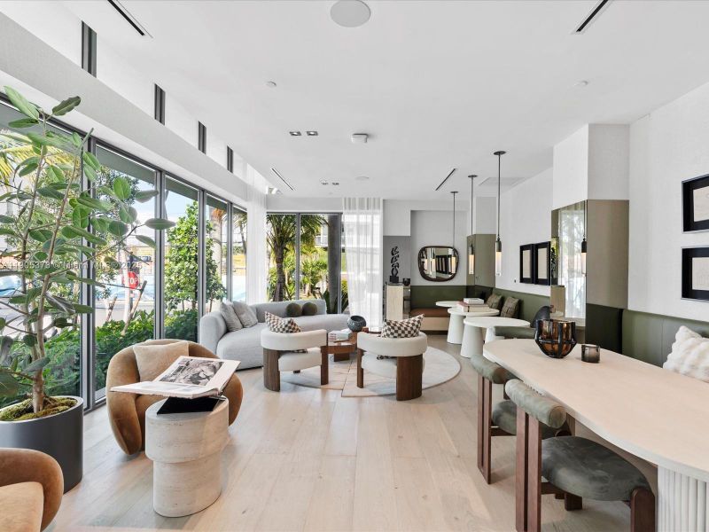 Furnished interior view inside a new home in Alana Bay Harbor Islands, Bay Harbor Islands (Image 13).