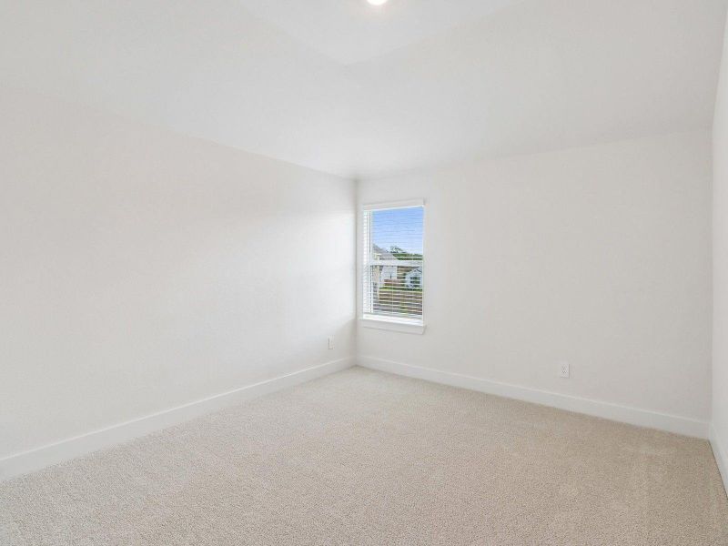 Spacious, unfurnished interior of a new home in Kingdom Heights, Rosenberg (Image 33).