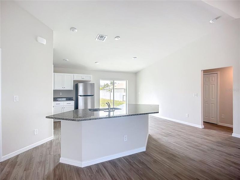 Image 20 of a home in .