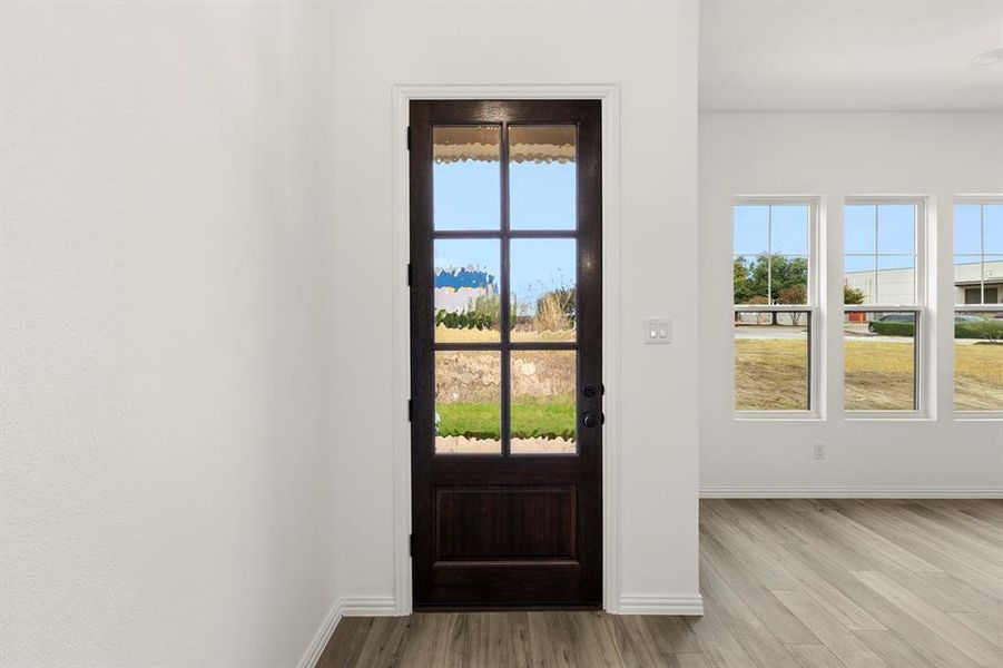 04. 709 Kerrville - Entry