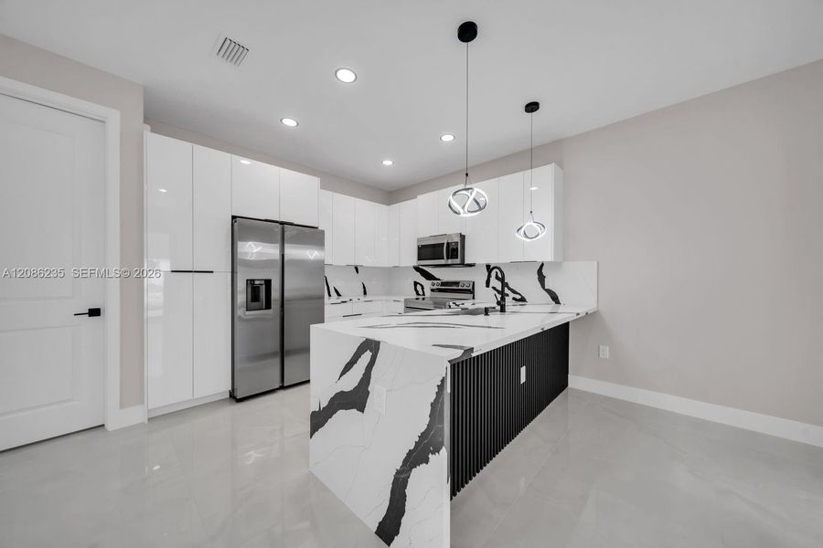 Furnished interior view inside a new home in , Lehigh Acres (Image 5).