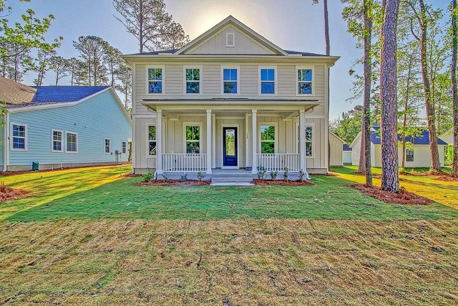 Representative exterior photo of a completed home built from the Lorraine by Hunter Quinn Homes in Horry County Homes, Myrtle Beach, SC (Image 14).