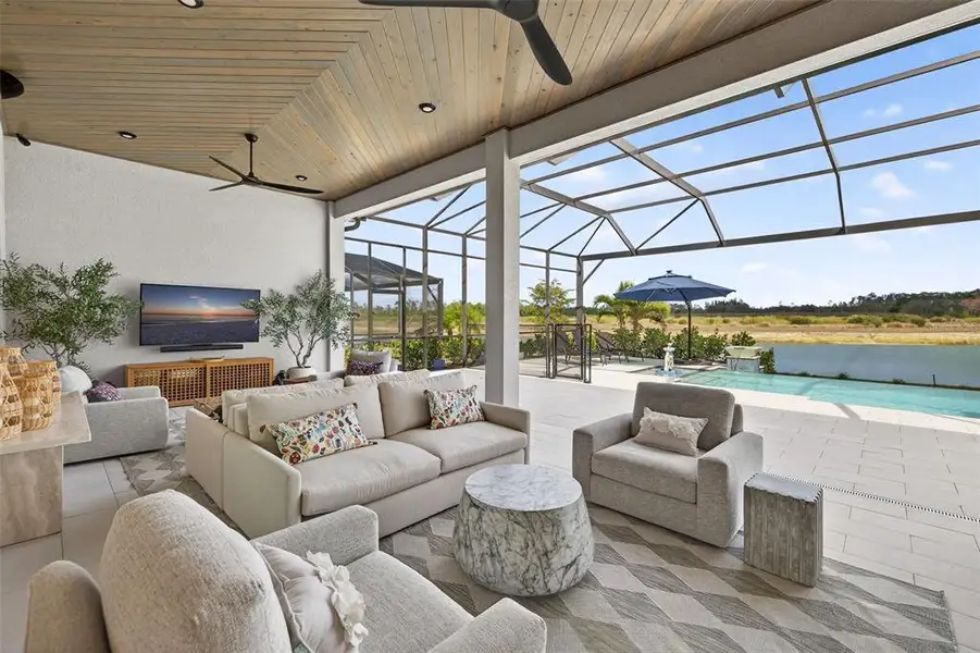 Exterior details and patio area of a home in , Fort Myers (Image 3).