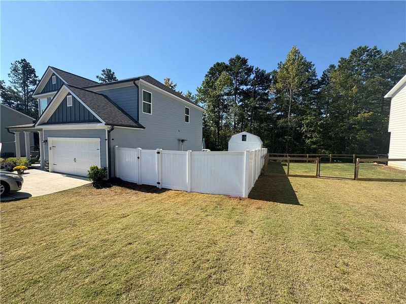 Exterior details and patio area of a home in , Toccoa (Image 22).