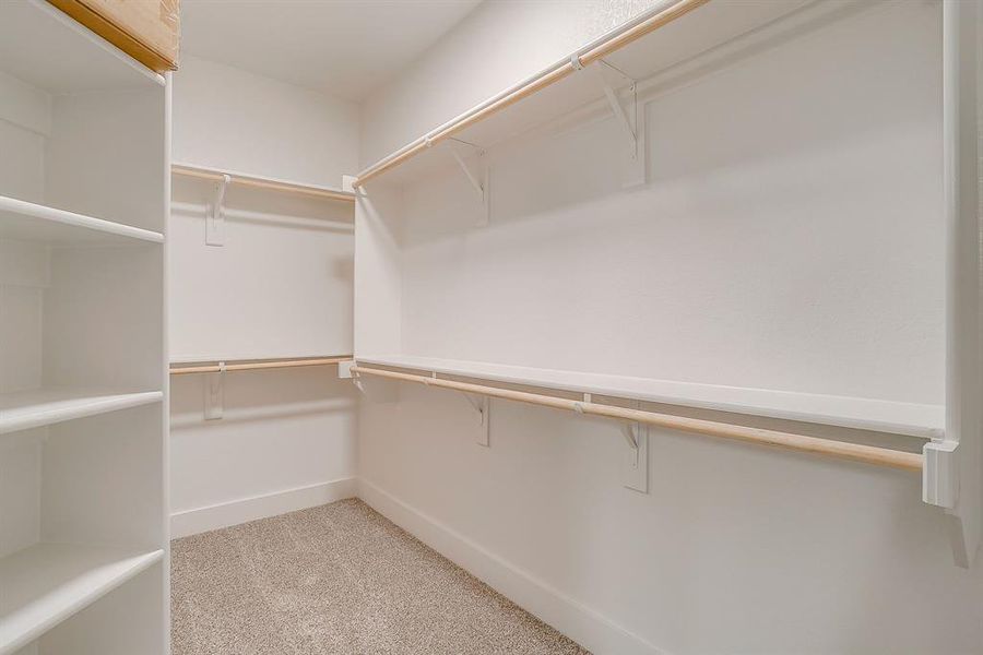 Spacious, unfurnished interior of a new home in , Waxahachie (Image 28). Spacious, unfurnished interior of a new home in , Waxahachie (Image 28).