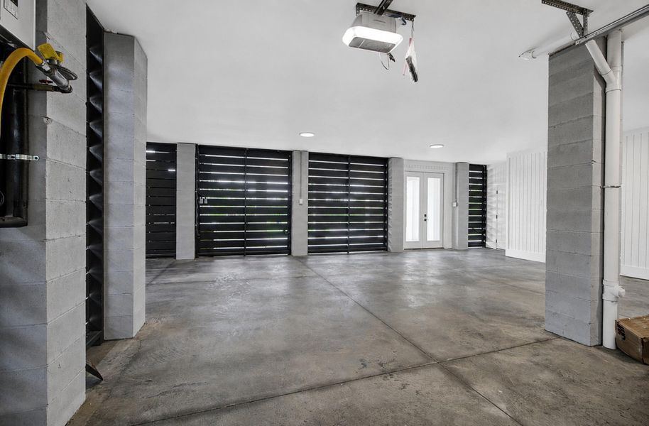 Spacious, unfurnished interior of a new home in , Awendaw (Image 29).