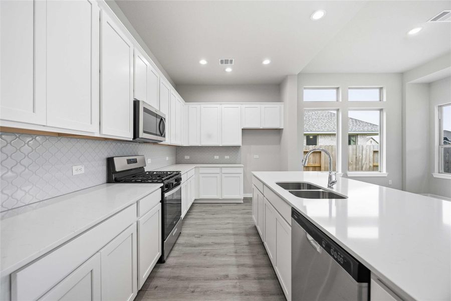 Furnished interior view inside a new home in Lago Mar  50'  &  55', Texas City (Image 11).