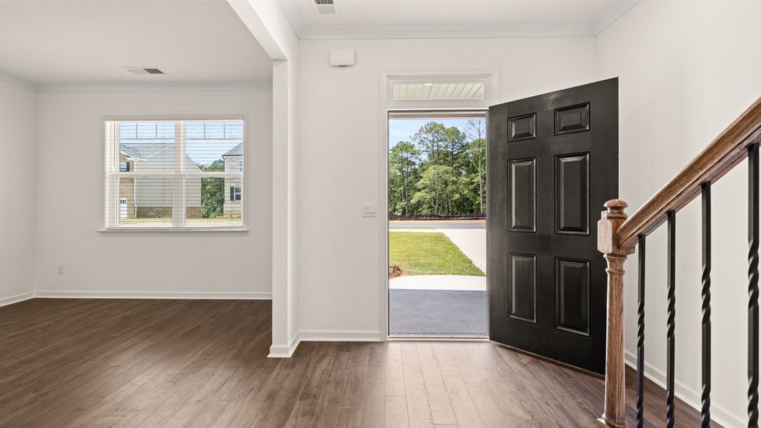Spacious, unfurnished interior of a new home in Bridle Creek, Locust Grove (Image 17).
