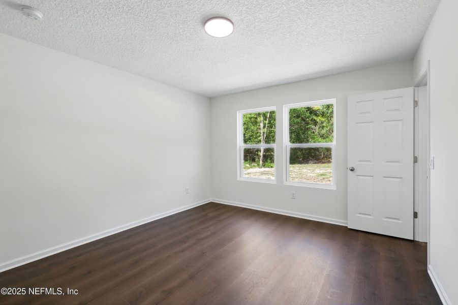 Spacious, unfurnished interior of a new home in , Satsuma (Image 19).
