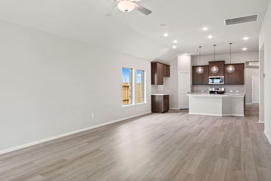 Spacious, unfurnished interior of a new home in Jubilee, Hockley (Image 21).