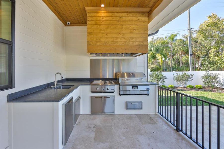 Exterior details and patio area of a home in , Tampa (Image 37).