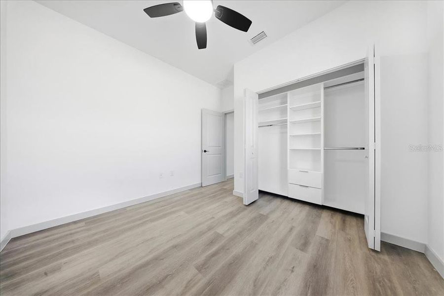 Spacious, unfurnished interior of a new home in , Lehigh Acres (Image 32).