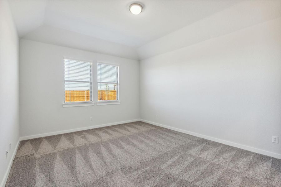 Spacious, unfurnished interior of a new home in Trinity Ranch, Elgin (Image 26).