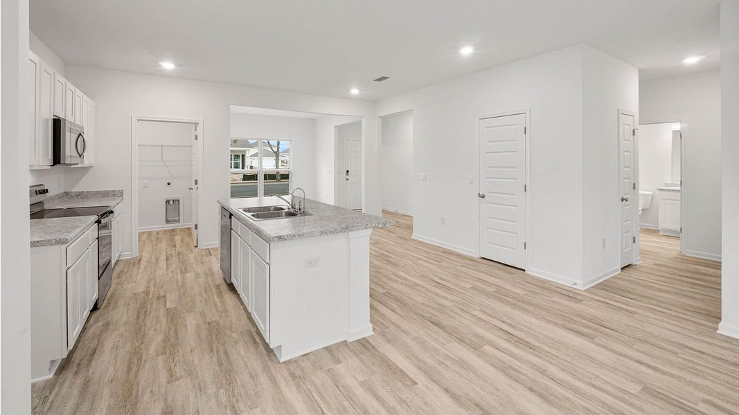 Representative furnished interior of a home built from the Mason by D.R. Horton in Owl's Head East, Freeport (Image 8). Representative furnished interior of a home built from the Mason by D.R. Horton in Owl's Head East, Freeport (Image 8).