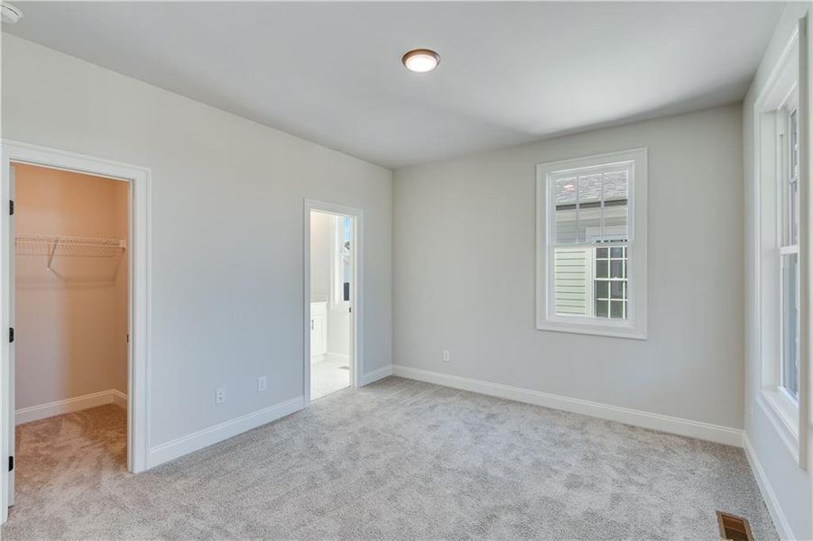 Spacious, unfurnished interior of a new home in , Dacula (Image 24).
