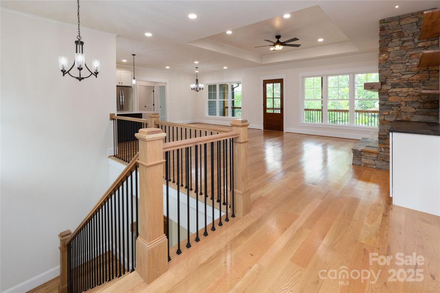 Foyer/Living Room Foyer/Living Room