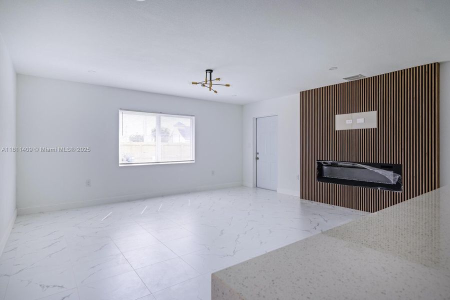 Spacious, unfurnished interior of a new home in , Homestead (Image 6).