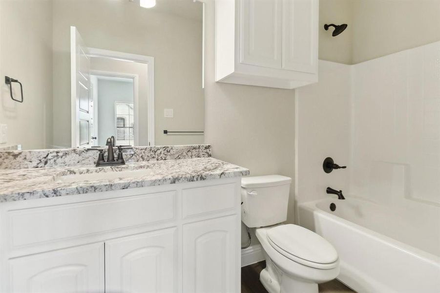 Furnished interior view inside a new home in , Alvarado (Image 5).