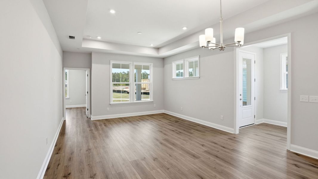 Spacious, unfurnished interior of a new home in Sun City Hilton Head, Bluffton (Image 16).
