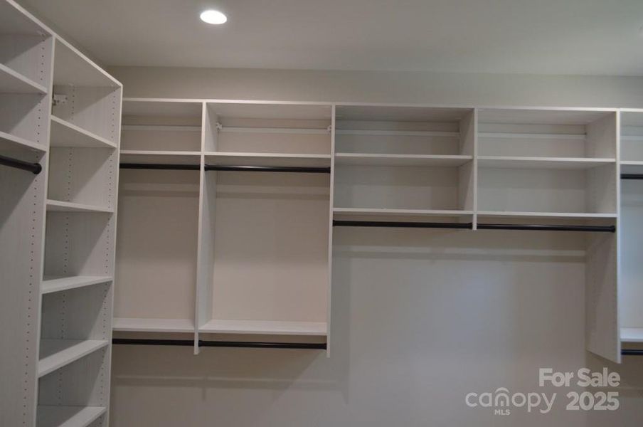 Image 38 of a home in .