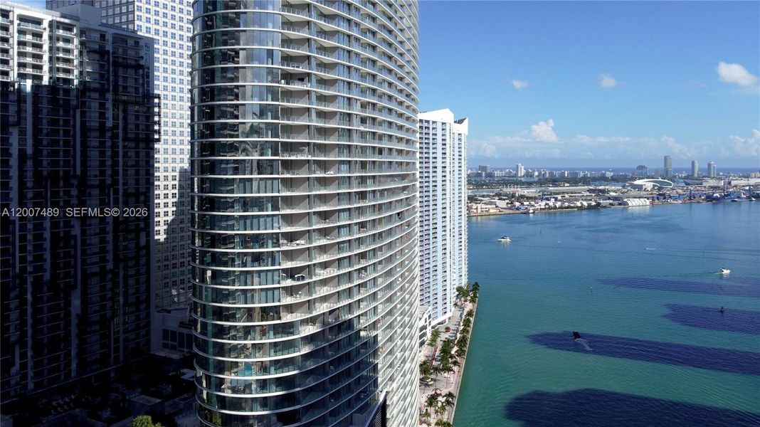 Condo located in Miami, FL showcasing its design and architecture (Image 34). Condo located in Miami, FL showcasing its design and architecture (Image 34).