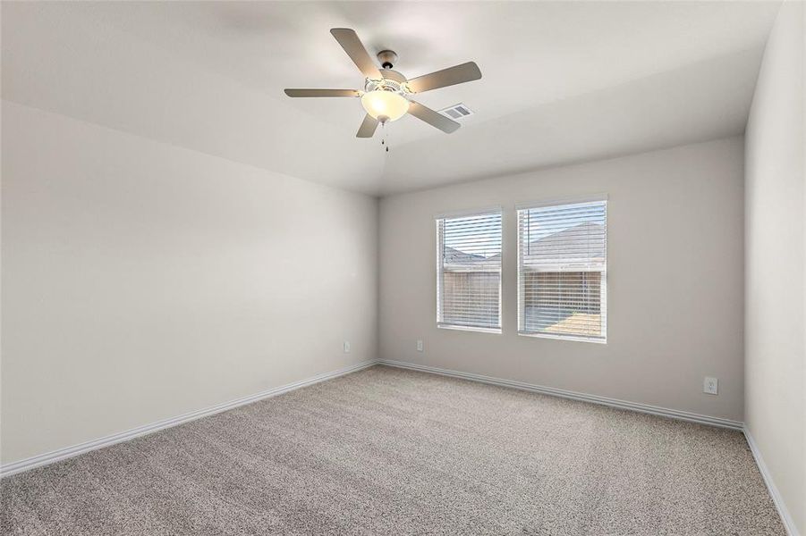 Spacious, unfurnished interior of a new home in Stratton Place, Greenville (Image 31).