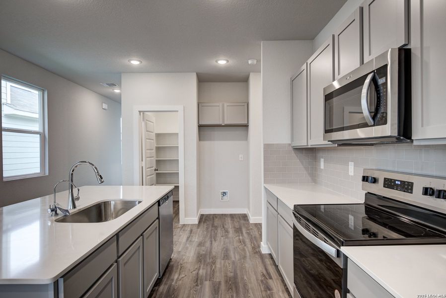 Furnished interior view inside a new home in Park Place, New Braunfels (Image 5).