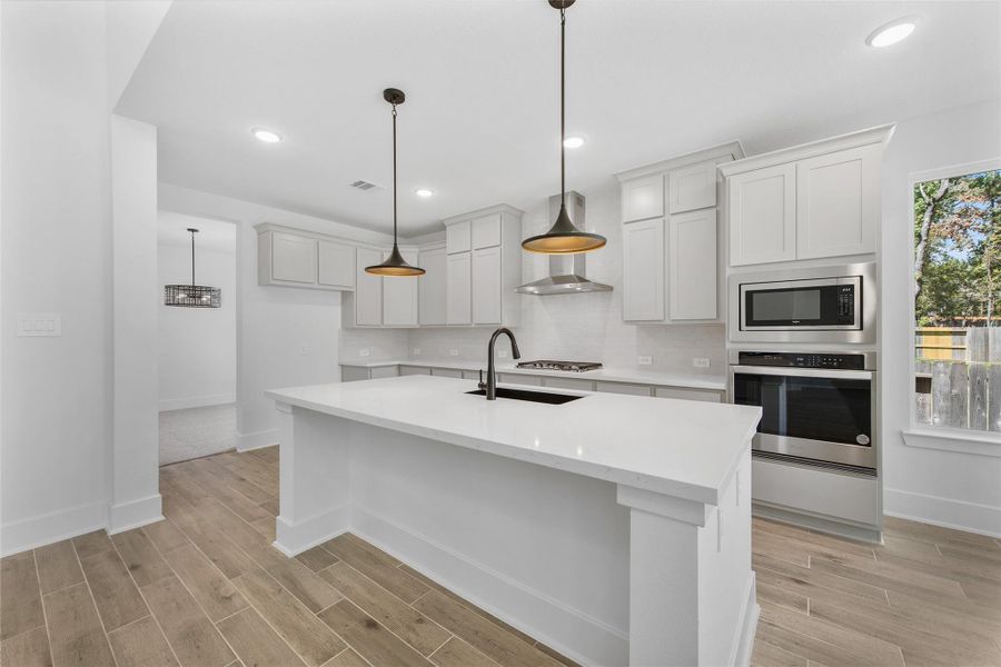 Representative image. Features, specifications, selections and colors may vary.