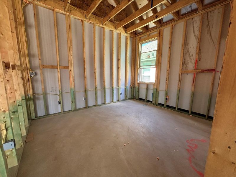 Spacious, unfurnished interior of a new home in Berry Creek Highlands, Georgetown (Image 16).